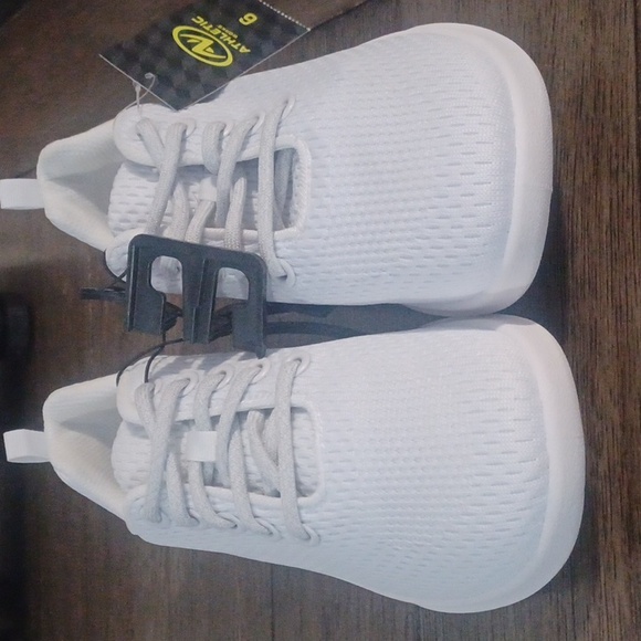 Athletic works Women's Memory Foam sneaker size 6 color White - Picture 2 of 8